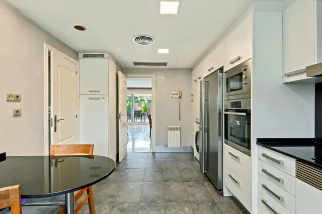 Exclusiva casa con piscina , ascensor y placas solares en llavaneres — 18