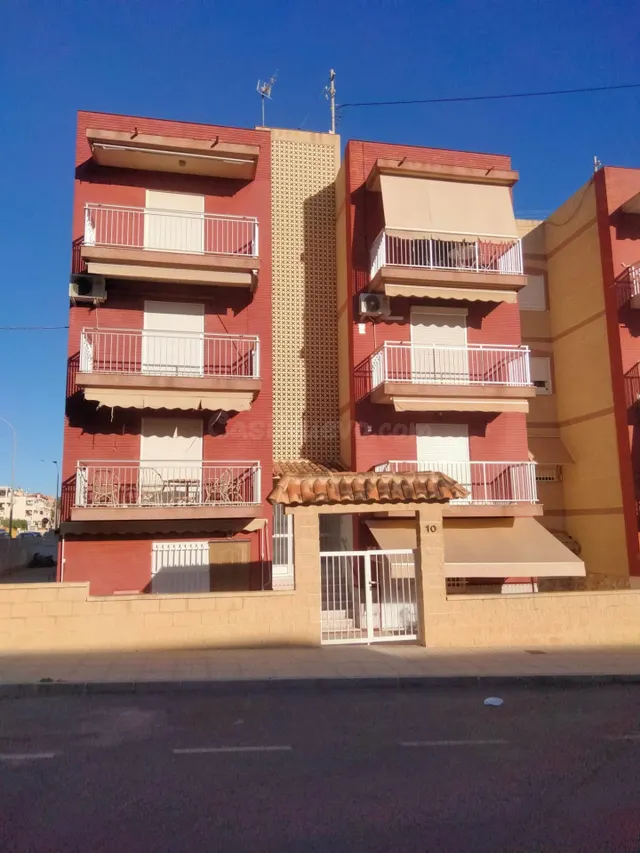 Alquiler Amplio y Luminoso Piso en Santa Pola - Zona Santiag - foto 4