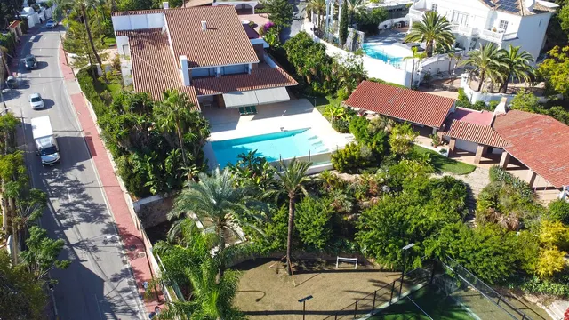 Chalet 7 habitaciones 834m² en venta - Marbella — 16