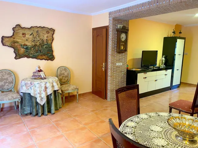 CASA REFORMADA CON TERRAZA — 4