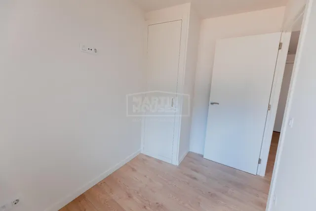 Si buscas una vivienda nueva a estrenar, con jardín privado y en pleno centro, este piso es una oportunidad única. — 16