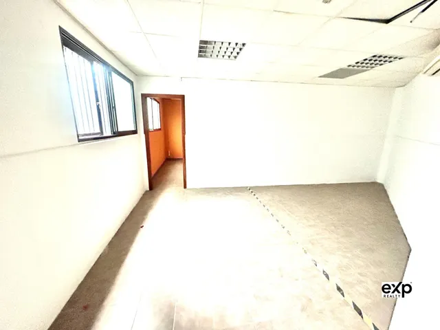 Planta baja diáfana en zona  La Petxina-Juan Llorens — 29