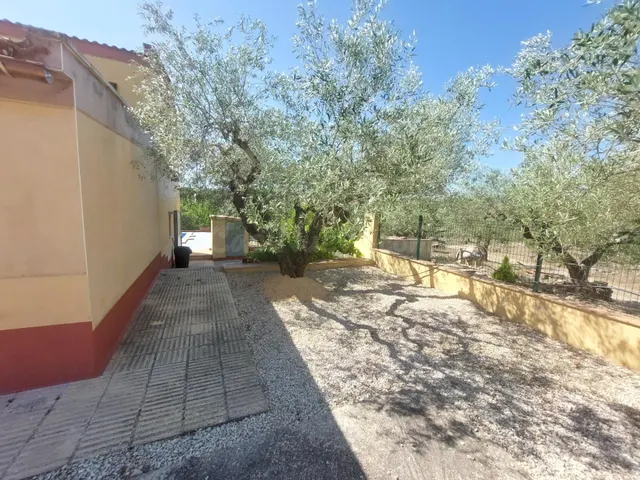 Finca Rústica con Encanto en El Perelló - Oportunidad Única - foto 3