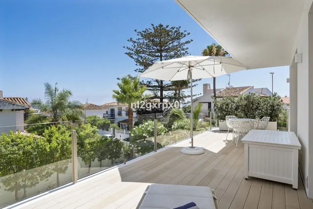 Chalet 3 habitaciones 398m² en venta - Marbella — 4