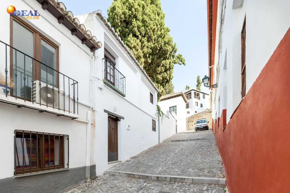 Una joya con vistas a la historia de Granada – Vive en el corazón del Albaicín