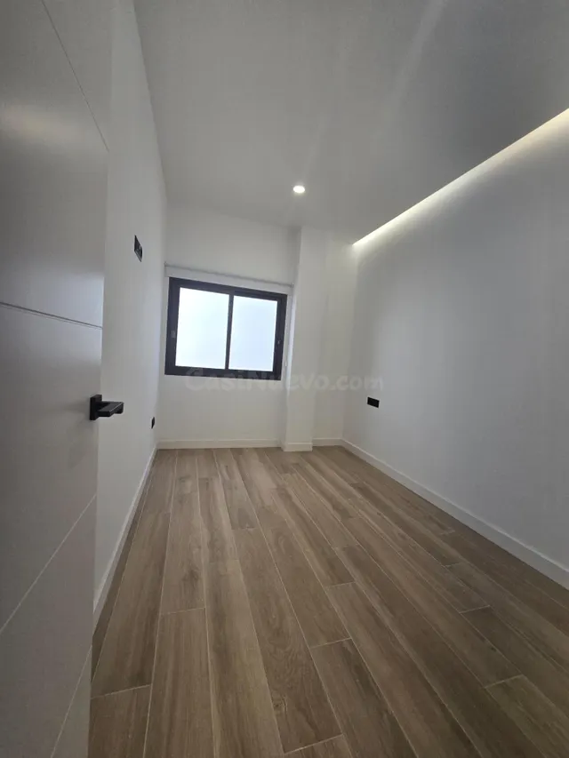 Piso reformado a estrenar en Calle María Cristina – Santa Cr - foto 3