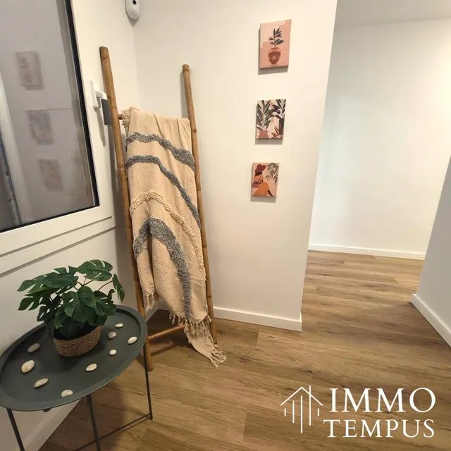 PISO REFORMADO DE 3 habitaciones CON BALCÓN Y VISTAS A VALLPARADÍS — 15