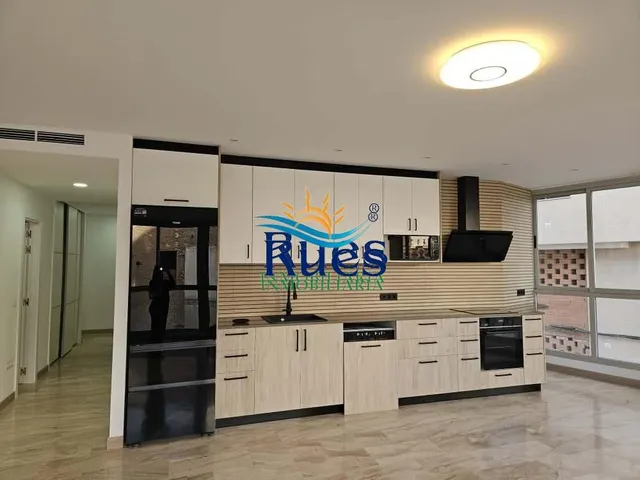 Piso en calle Borriol, corte ingles — 24