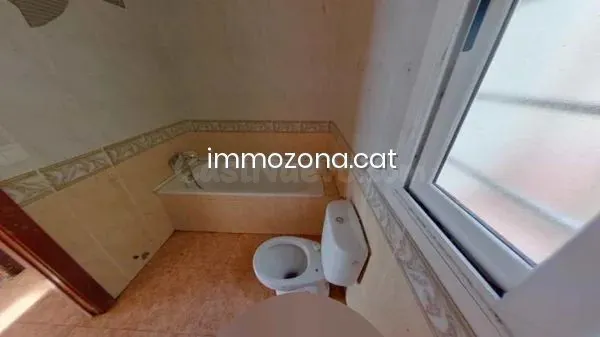 CASA OCUPADA DE 138 M2, 3 habitaciones, EN LA C/ ESCACIA, VI - foto 3