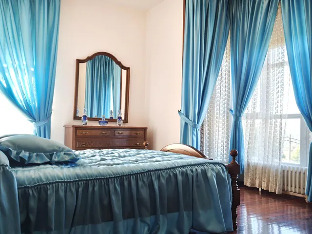 CHALET en perfecto estado conservación, con gran FINCA y a diez minutos del CENTRO de Santiago. — 48