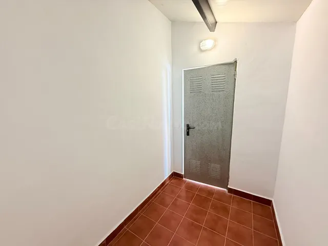 TRASTERO EN FINCA NUEVA - REABILITADA TOTALMENTE