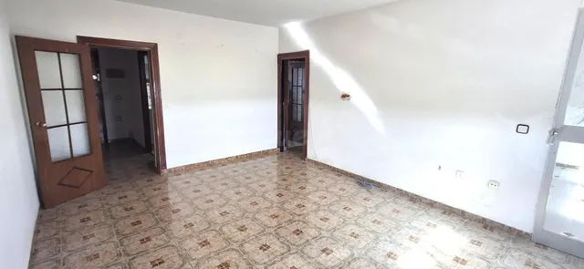 PISO EN URBANIZACIÓN CON PISCINA - foto 2