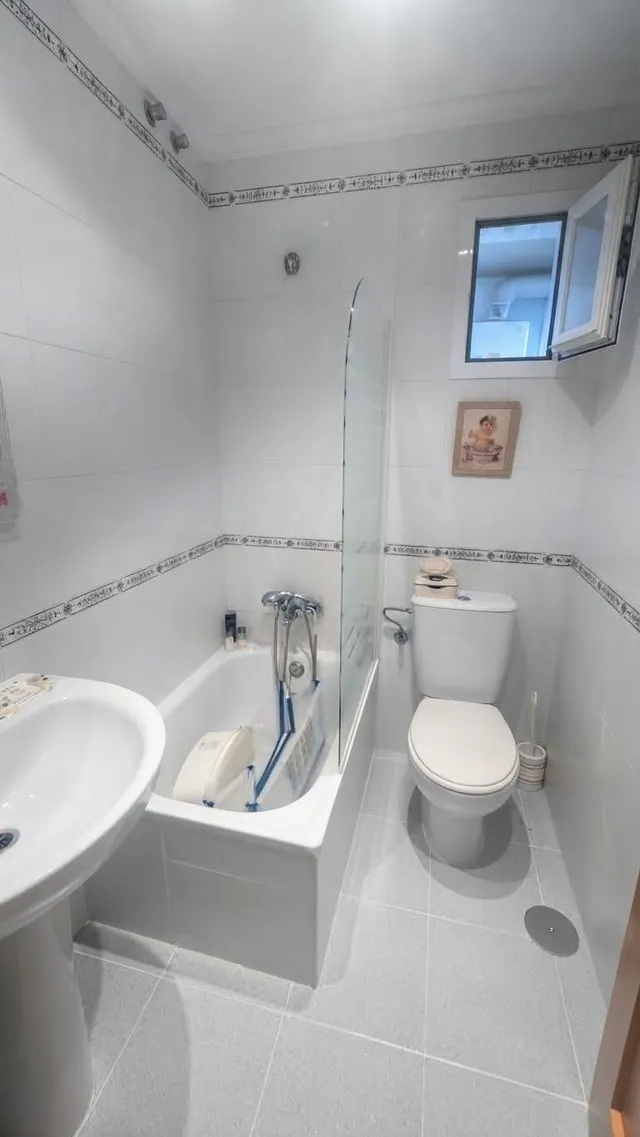 Amplio Piso VPO con terraza en zona Sur, Jerez de la Frontera — 8