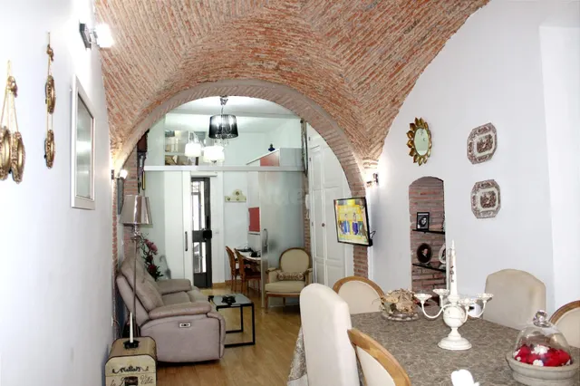 Preciosa casa reformada en el centro. - foto 3