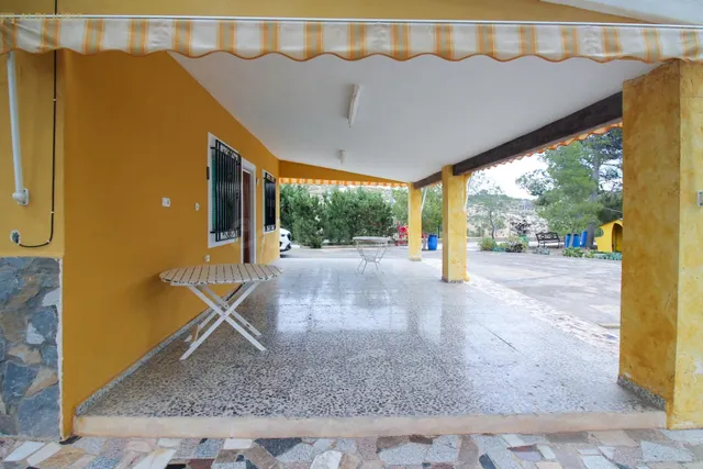 Casa de campo 3 habitaciones 150m² en venta - PARTIDA Marcha - foto 3