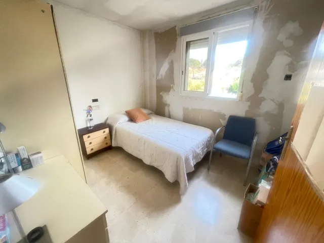 CASA ADOSADA EN LA NUCÍA CON GRANDES POSIBILIDADES — 22