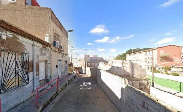 SE VENDE piso OKUPA en C Remedios - Santa Lucia 9 de Cartage - foto 4