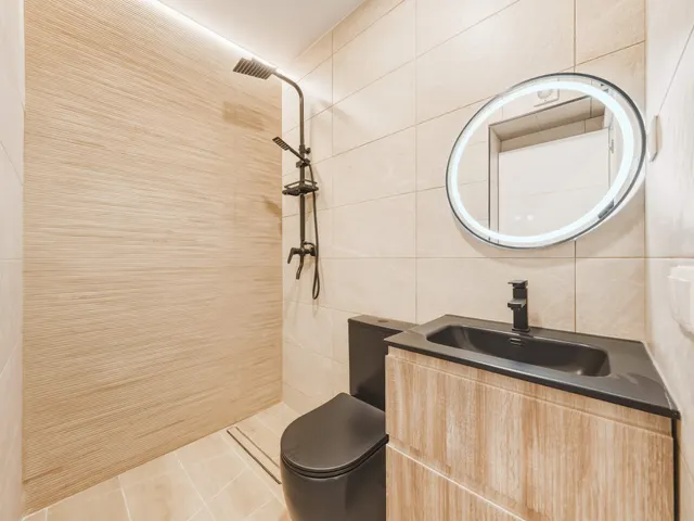 LUMINOSA VIVIENDA A ESTRENAR DE DOS PLANTAS EN COSLADA — 21