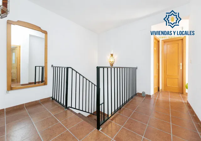 UNIFAMILIAR EN LA ZUBIA — 9