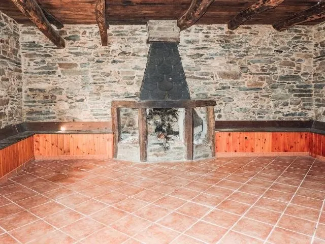 EDIFICIO HOSTELERO EN BUSMAYOR — 5