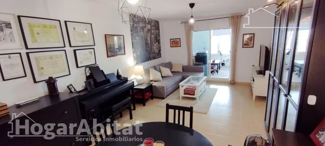 Amplio, moderno y reformado en residencial con terraza, piscina y garaje, todo amueblado — 6