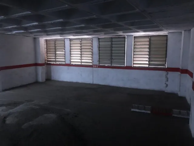 Parking en venta en edificio "El Pozo", cerca de las delegaciones territoriales. — 2