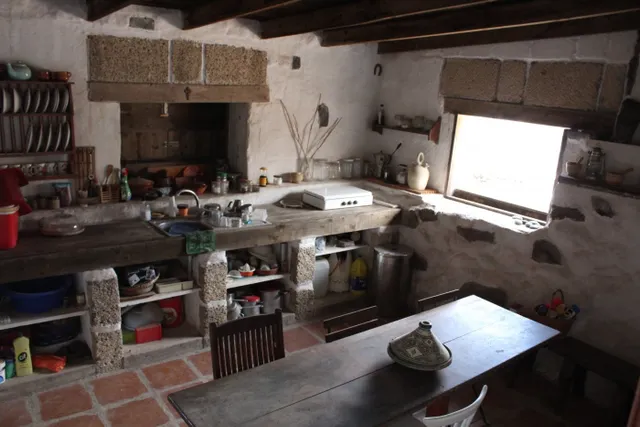¡Un paraíso rústico con vistas al mar y trastero incluido! — 8