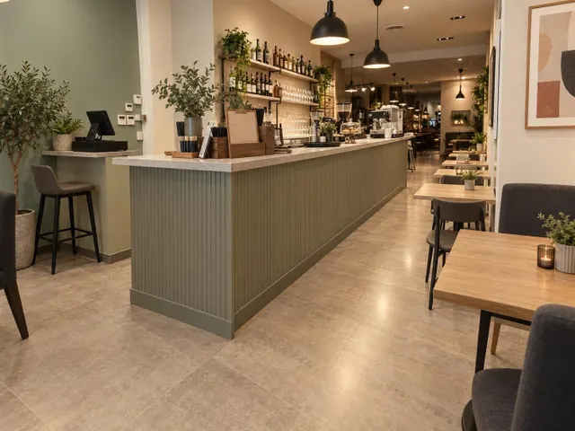 Restaurante familiar en traspaso en gran vía–cánovas, Valencia | 115.000 € — 10