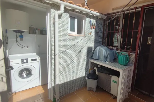 Magnífico tríplex de tres dormitorios con garaje privado en Playa Flamenca, Orihuela Costa — 8