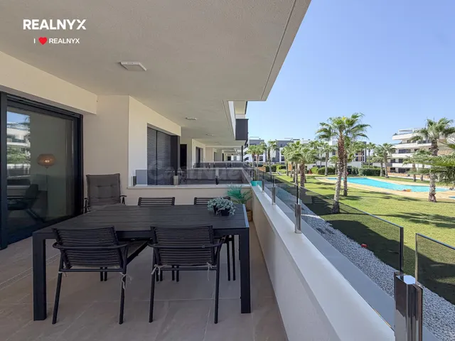 Orihuela Costa! Exclusivo apartamento (Año 2024) con increíb