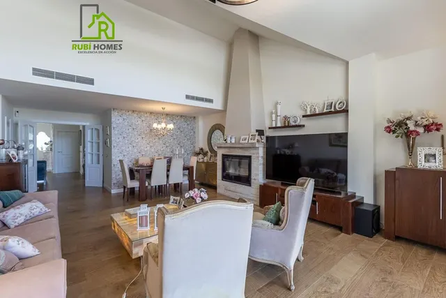 Chalet en Cañadas del Parque, Dilar — 13
