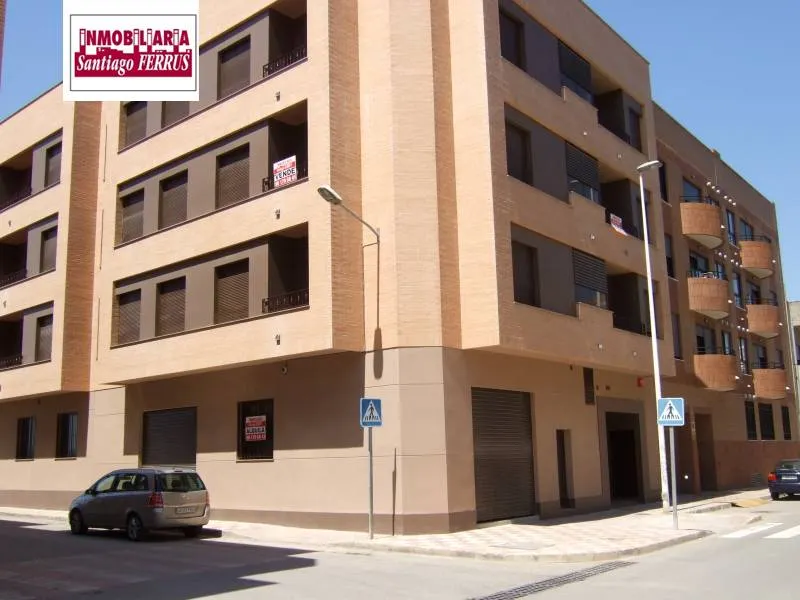 ALQUILER DE LOCAL COMERCIAL EN ALMUSSAFES