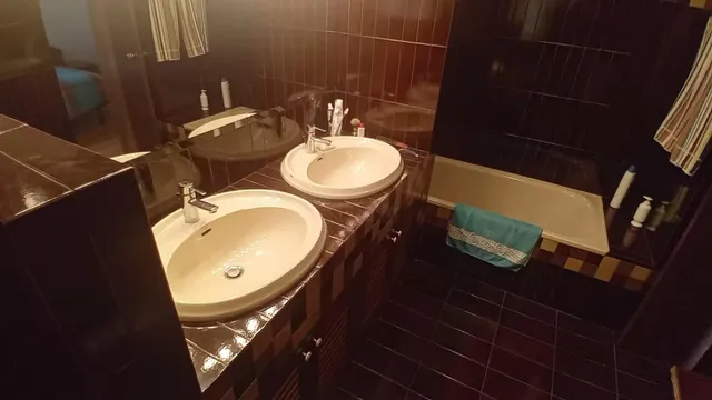 CASA CON AMPLIA TERRAZA EN ALCARRÀS — 8
