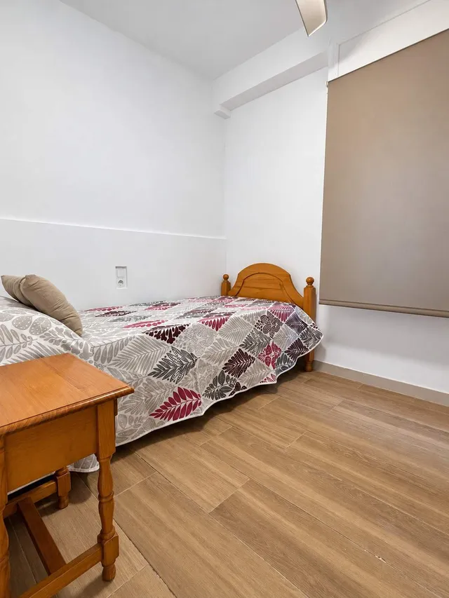 Oportunidad Única en Primera Línea de Playa Lisa: Encantador Apartamento Reformado — 3