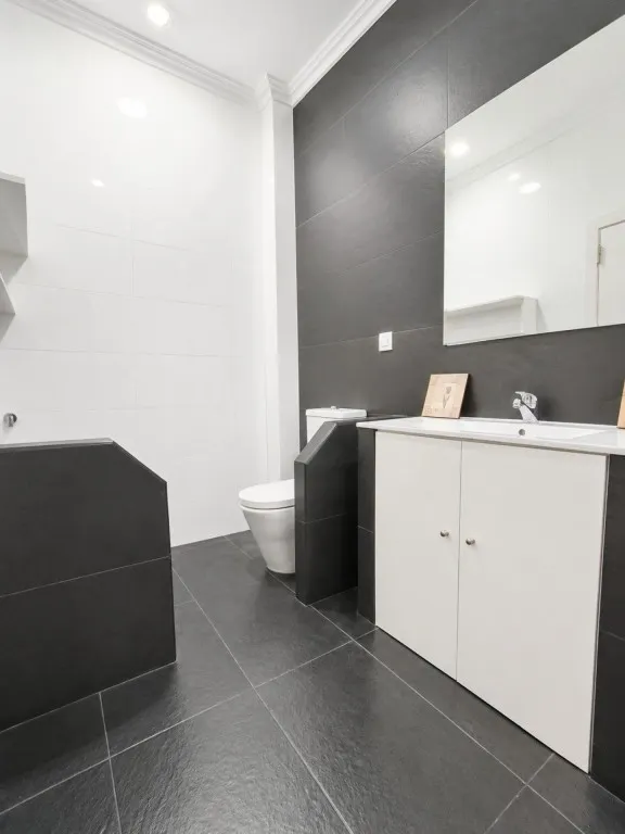 CHALET EXCLUSIVO CON GRAN PARCELA, PRIVACIDAD Y ACABADOS DE LUJO. — 13