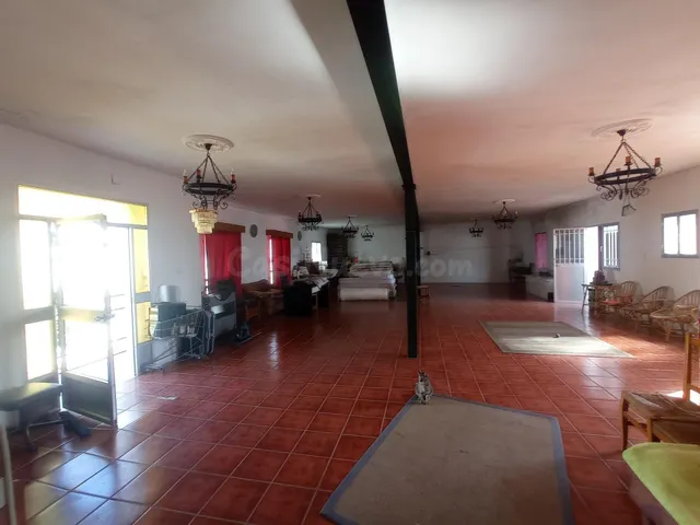 VENTA AMPLIA CASA EN VILLAMARTIN — 4