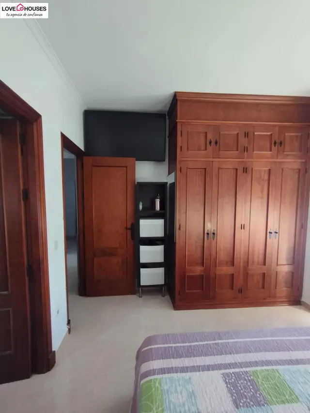 OPORTUNIDAD CHALET CON PISCINA – ZONA PAGO DEL HUMO — 25