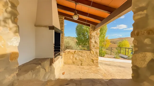 Finca rústica 2 habitaciones 140m² en venta - Polígono - Alrededores - Pedanías — 20