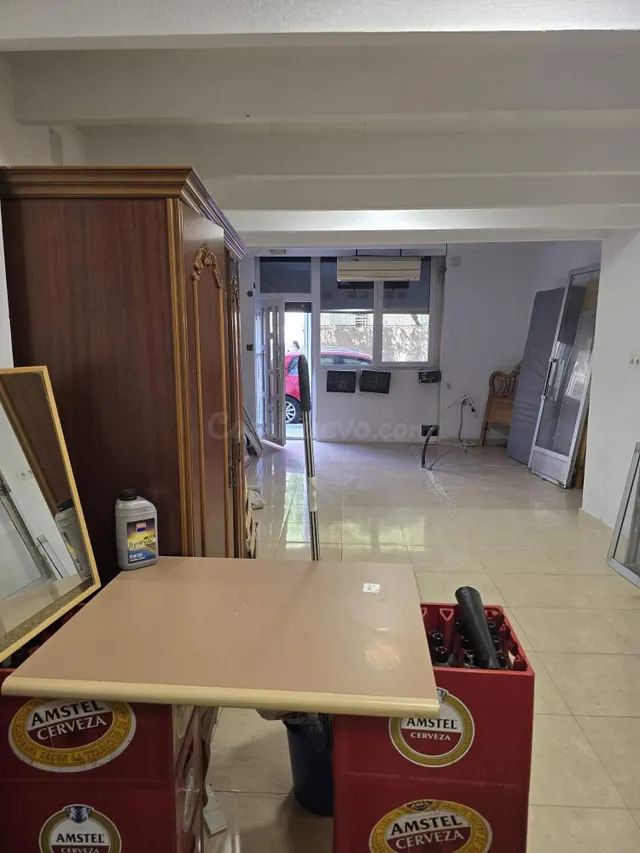 Local comercial 80m² en venta - Carolinas bajas — 4