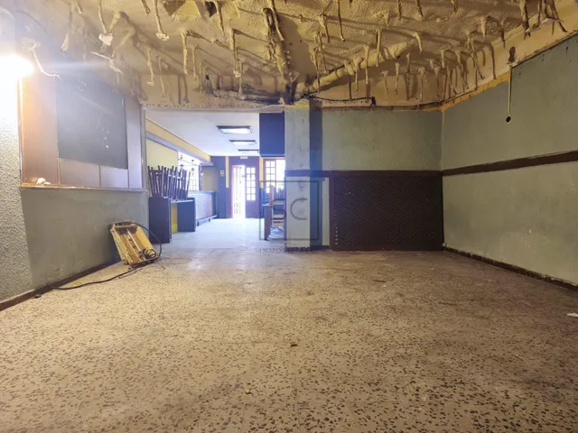 LOCAL COMERCIAL EN ULTRAMAR-FERROL — 7