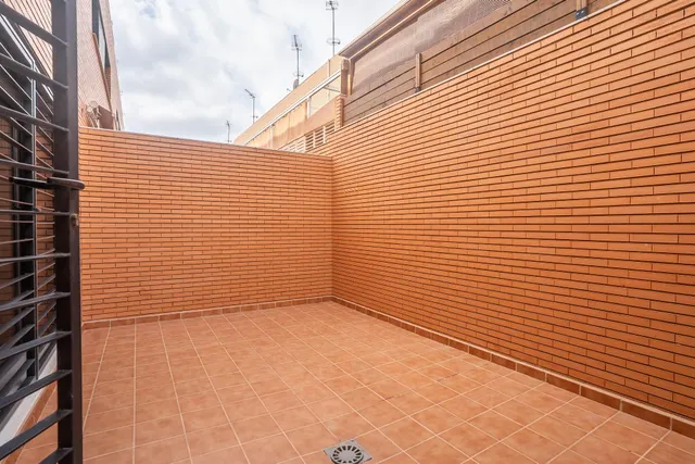 HUERCAL ALMERIA - EL CERCADO: 5 DORMITORIOS + PATIO + GARAJE ABIERTO + 3 BAÑOS + PORCHE/JARDIN — 50
