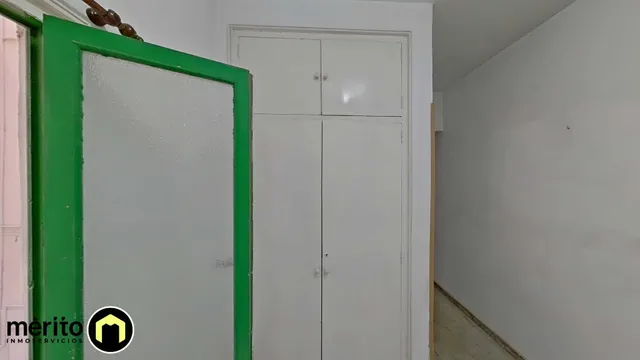 Piso para reformar en el centro de Alicante. — 14