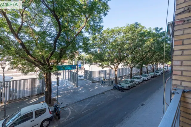 Amplia vivienda de 4 dormitorios con plaza de garaje opciona