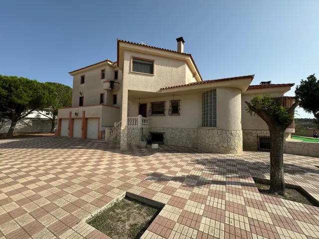 CHALET INDEPENDIENTE EN VENTA EN LAS PAULINAS-HOGAR PROVINCIAL ALICANTE — 32