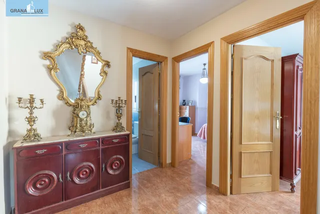 Casa independiente a 5 minutos de Granada en buen estado para entrar a vivir — 44