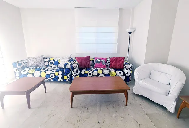 EN ALQUILER ÚLTIMA HABITACIÓN PARA ESTUDIANTES EN CHALET DE  - foto 5