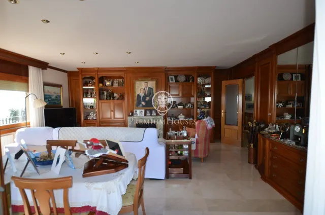 Casa con piscina en venta con vistas espectaculares en Alella — 34