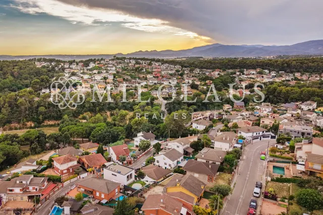 Casa o chalet independiente en venta en Calle d'Enric Morera - foto 3