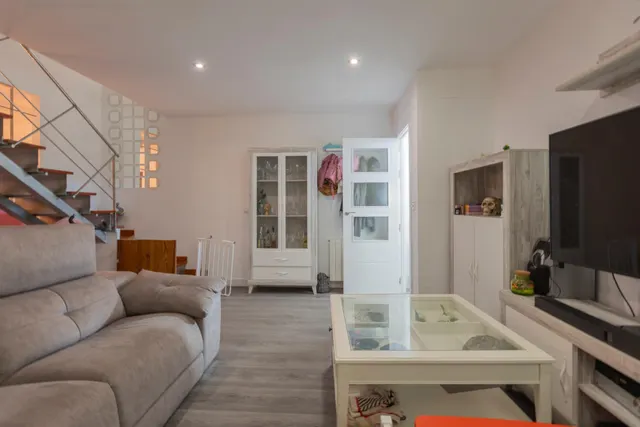 En venta Chalet adosado unifamiliar en Santovenia de Pisuerga — 10