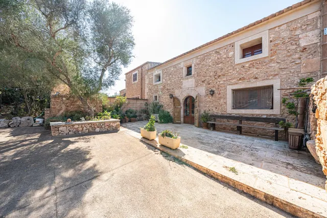 Villa de campo con piscina privada y casa de invitados . — 26